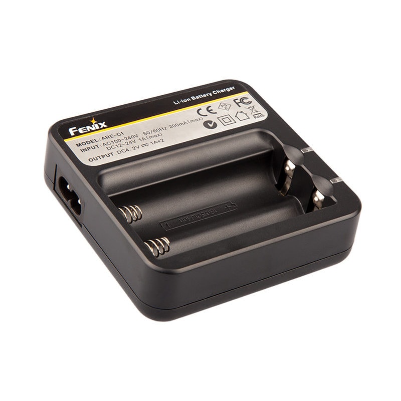 Fenix ARE-C1 batterij lader 1